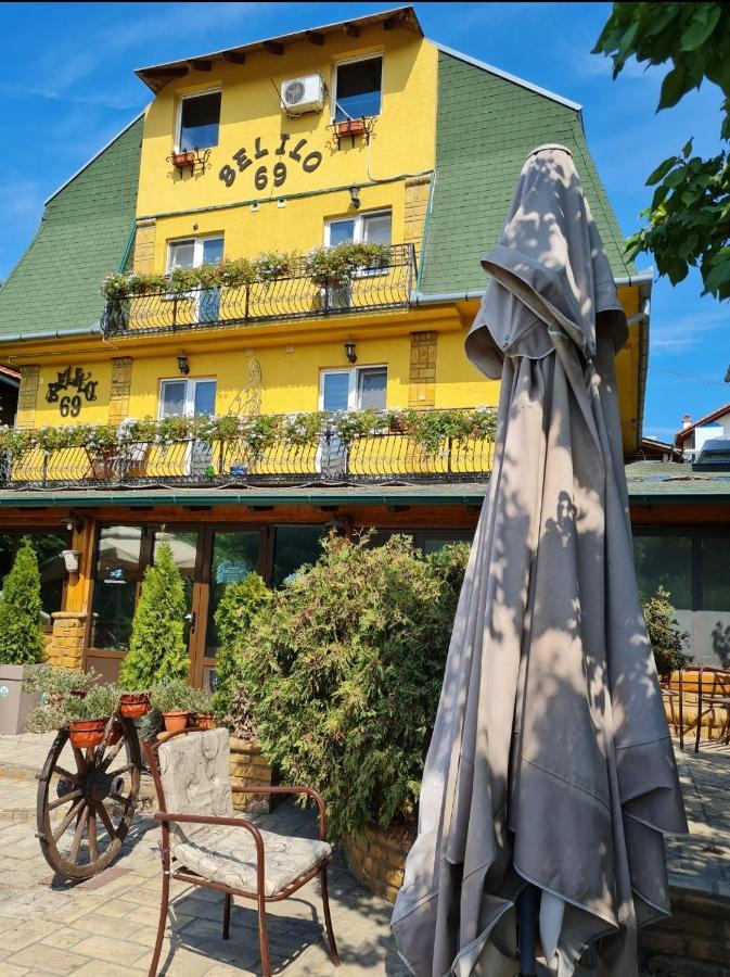 Vila Belilo Sremski Karlovci Exteriör bild