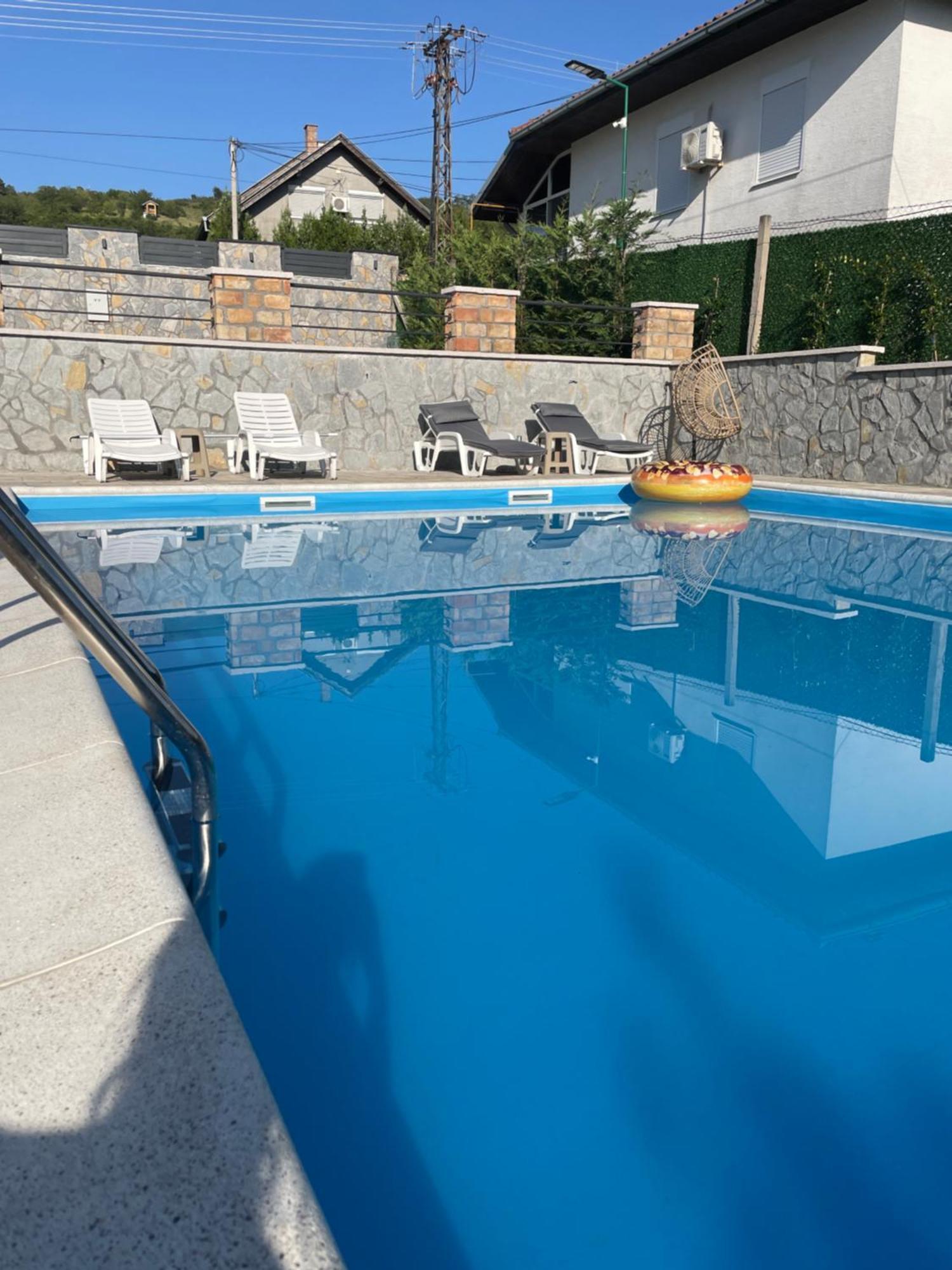 Vila Belilo Sremski Karlovci Exteriör bild